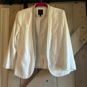The Limited Contrast Trim Blazer